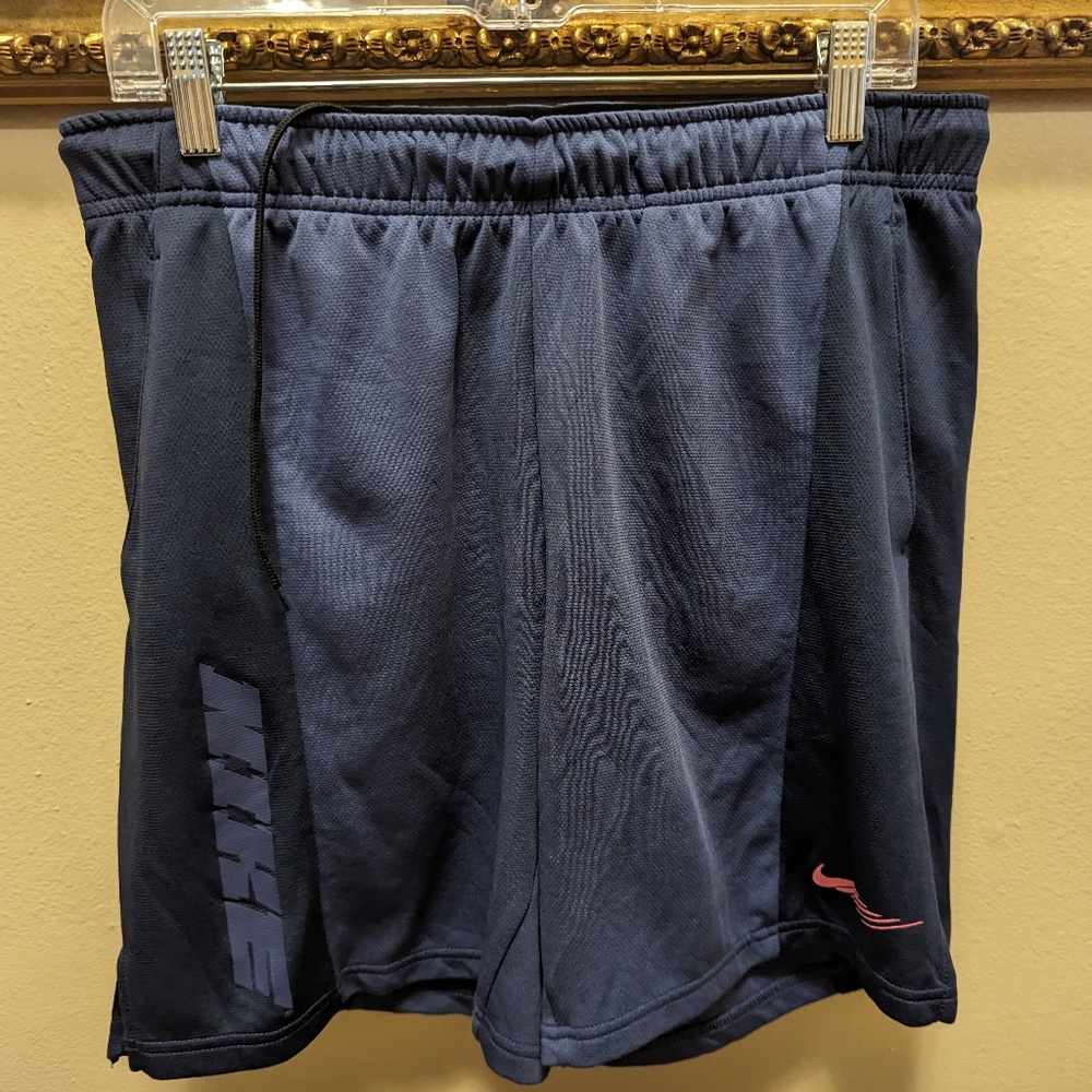 NIKE NENS SHORTS SZ L - Picture 2 of 4